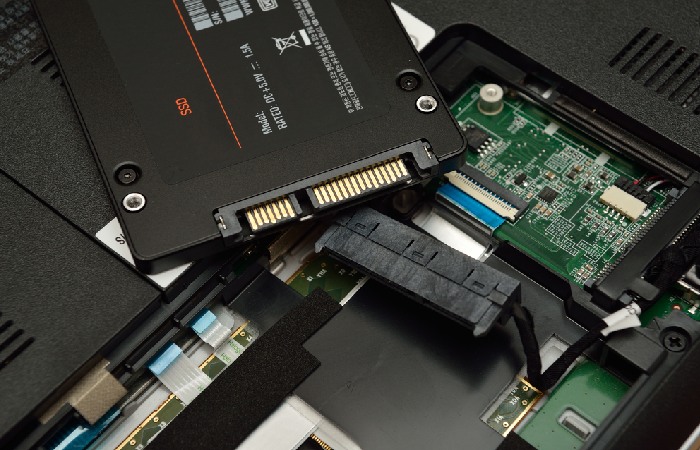 What Type of SSDS Faster read Speed Should I Use in a Home Server?