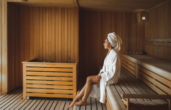 What is a sauna vs. a steam room?